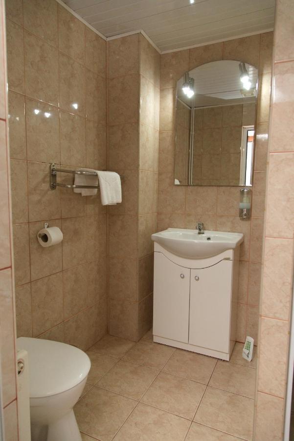 Aparthotel Eden Timisoara Esterno foto