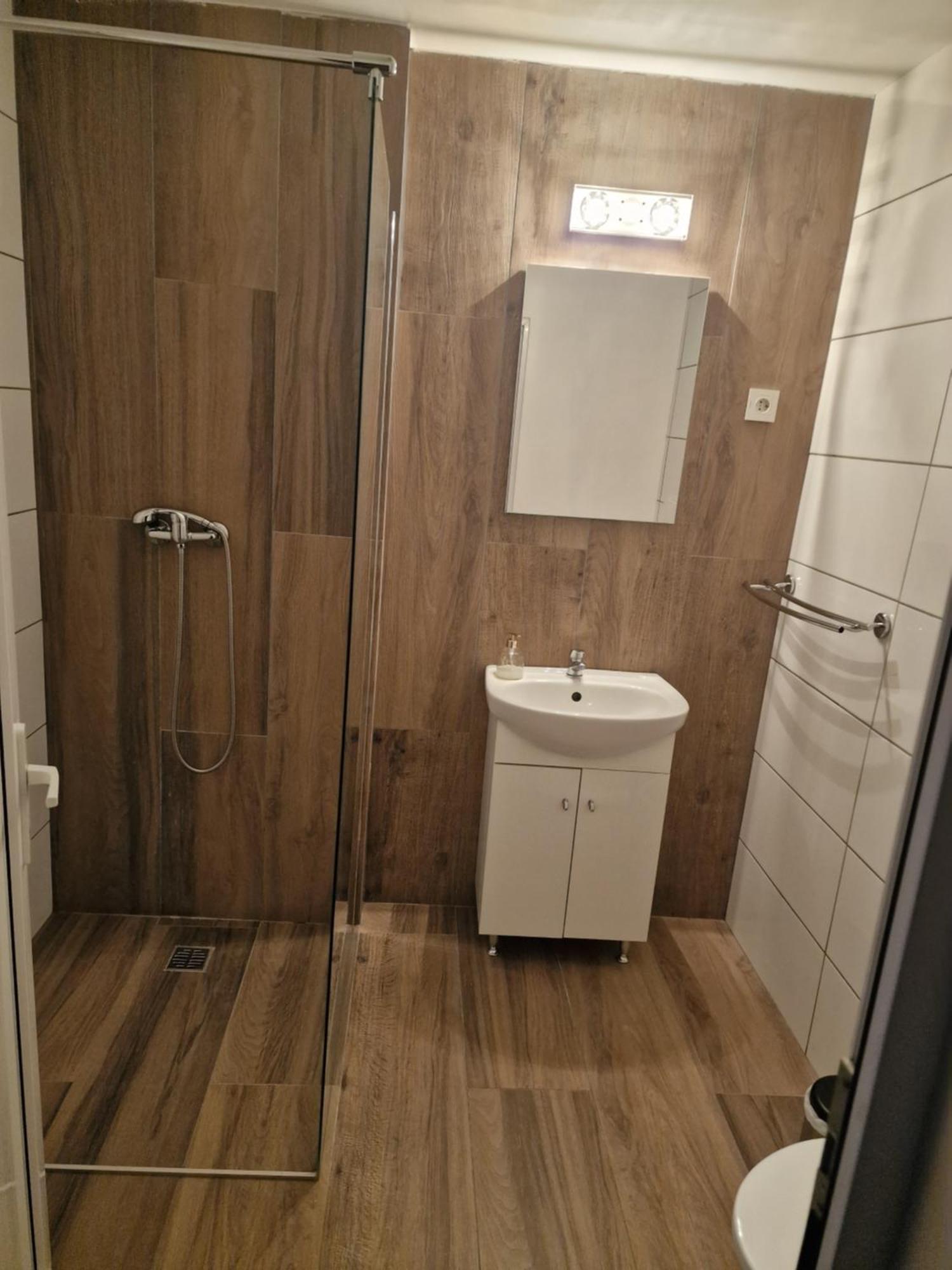 Aparthotel Eden Timisoara Esterno foto