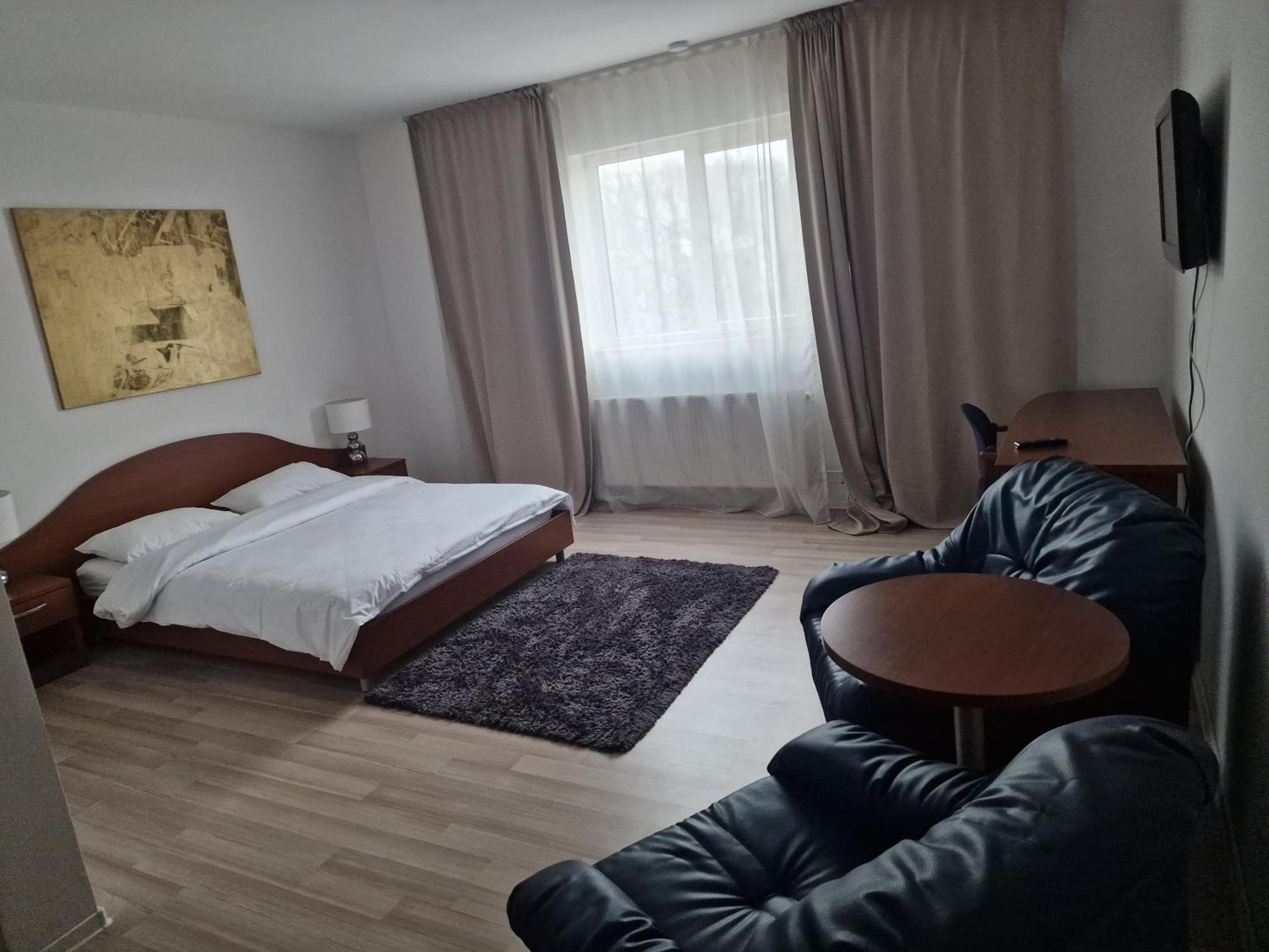 Aparthotel Eden Timisoara Esterno foto