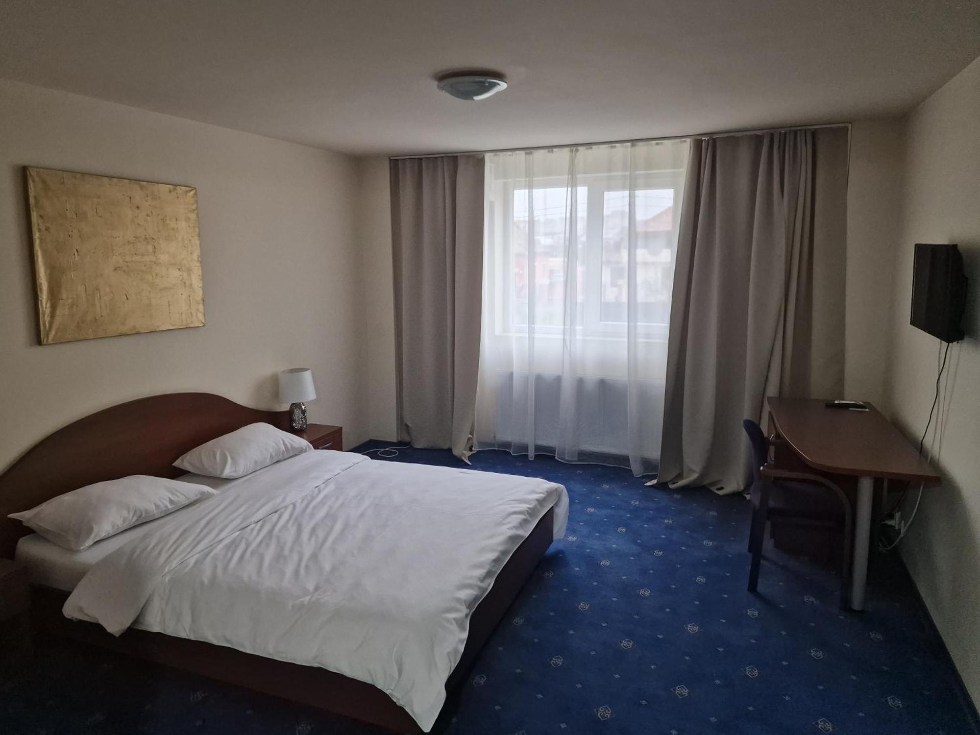 Aparthotel Eden Timisoara Esterno foto